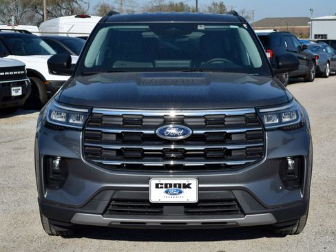 New 2026 Ford Explorer Active w/ Active Comfort Package image 2