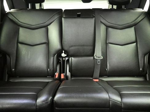 Used 2020 Cadillac XT5 Luxury image 28