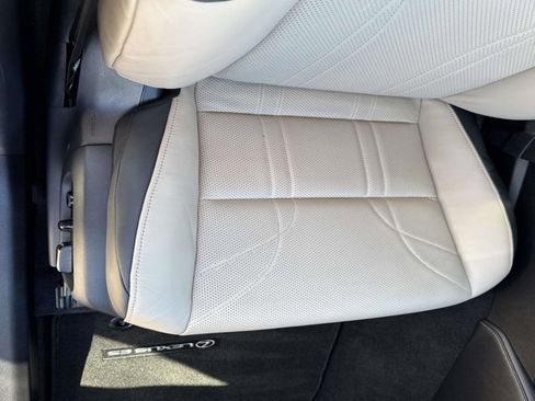 Used 2019 Lexus ES 350 Luxury image 20