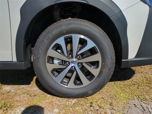 New 2025 Subaru Outback Premium image 11