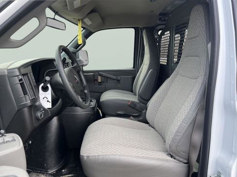 New 2026 GMC Savana 3500 w/ Driver Convenience Package image 10