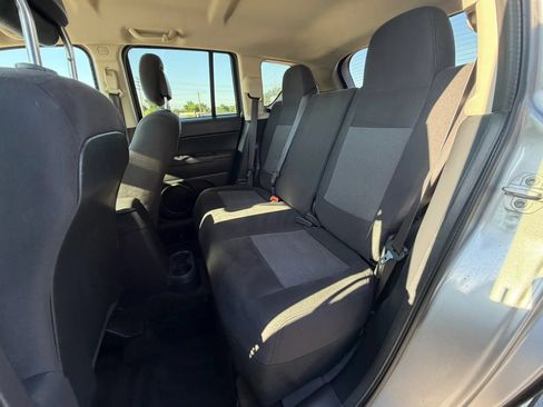 Used 2016 Jeep Compass Sport w/ Power Value Group FWD image 10