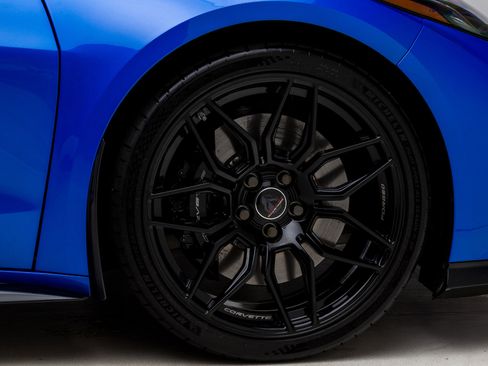 Used 2024 Chevrolet Corvette Z06 image 32