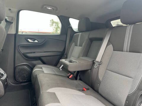 Used 2025 Chevrolet Blazer LT FWD image 21