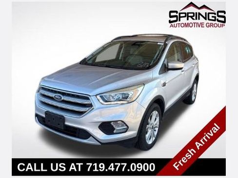 Used 2017 Ford Escape SE w/ Equipment Group 201A AWD/4WD image 1