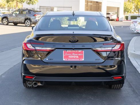 New 2026 Toyota Camry SE w/ Convenience Package FWD image 5