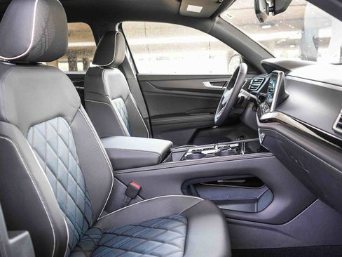 New 2026 Volkswagen Atlas Cross Sport SEL Premium R-Line AWD/4WD image 18