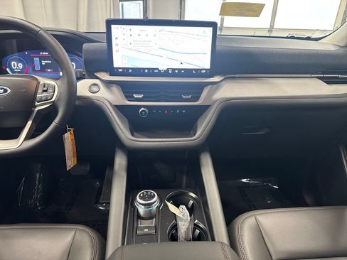 Certified 2026 Ford Explorer Active w/ Active Comfort Package RWD image 18