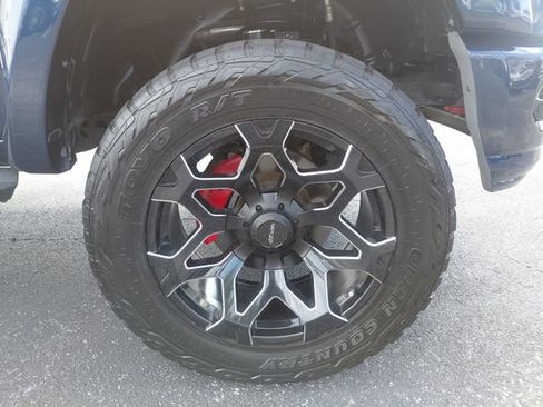 Used 2023 RAM 1500 Big Horn AWD/4WD image 13