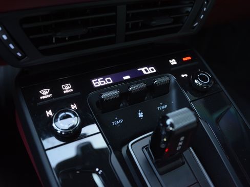 Certified 2026 Porsche 911 Carrera RWD image 22