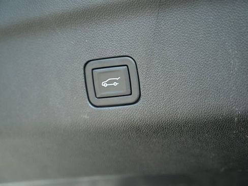 Used 2023 Chevrolet Tahoe LT image 54