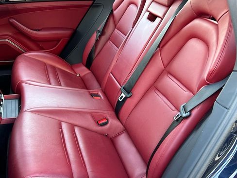 Used 2023 Porsche Panamera 4 Platinum Edition image 16