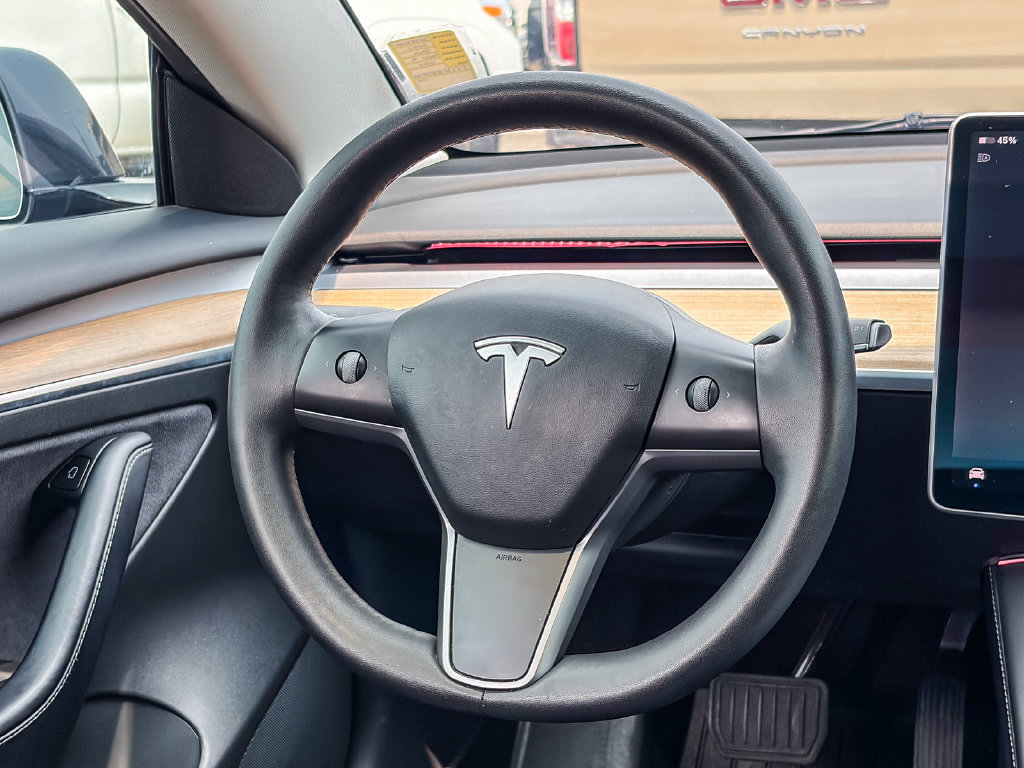 Used 2022 Tesla Model 3 Long Range AWD/4WD image 18