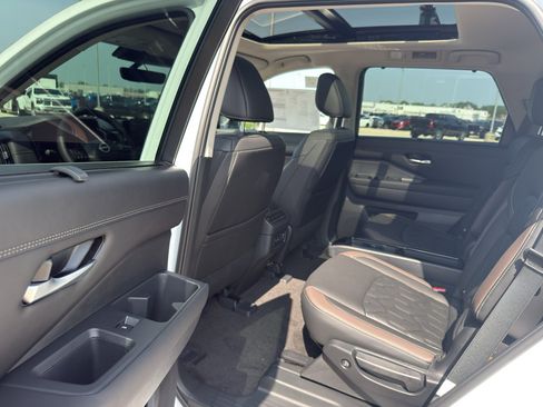 New 2026 Nissan Pathfinder Platinum AWD/4WD image 30