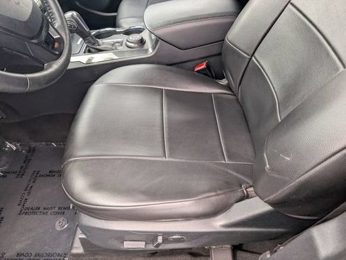 Used 2018 Ford Explorer XLT AWD/4WD image 18