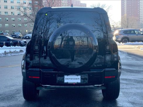 New 2026 Land Rover Defender 110 S image 4