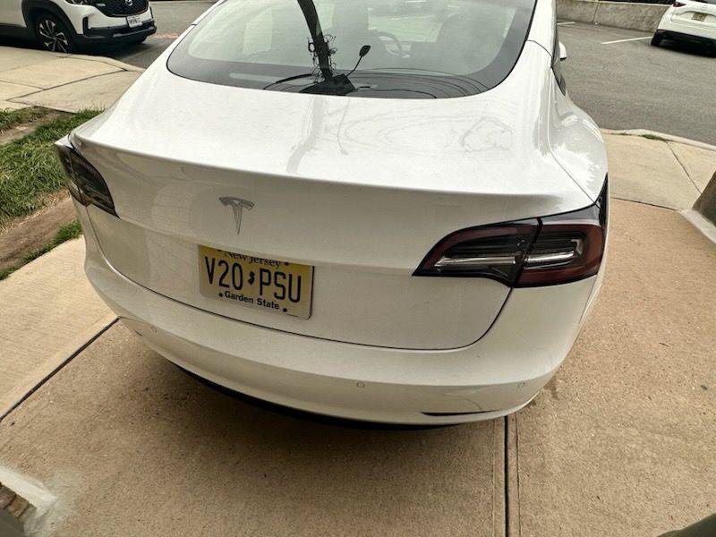 Used 2022 Tesla Model 3 RWD image 3