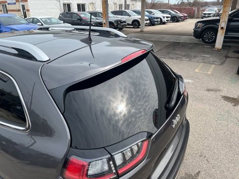 Used 2019 Jeep Cherokee Limited image 40