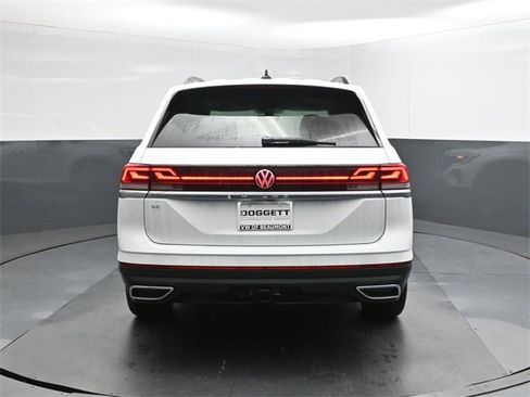 New 2026 Volkswagen Atlas SE image 8