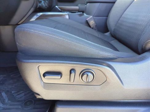 Used 2020 Chevrolet Silverado 1500 LT Trail Boss image 11