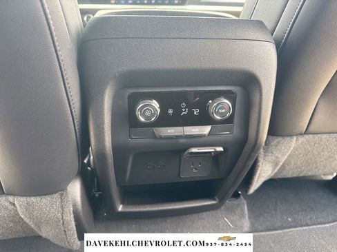 Used 2024 Chevrolet Traverse LT w/ Midnight/Sport Edition FWD image 24