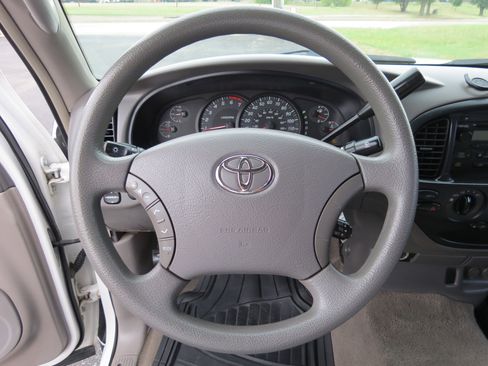 Used 2006 Toyota Tundra SR5 RWD image 12