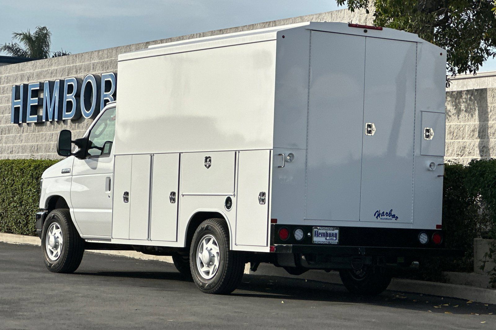 New 2026 Ford E-350 and Econoline 350 Super Duty w/ Power Equipment Group RWD image 6