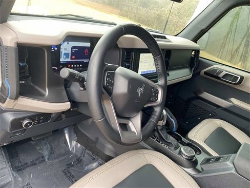 Used 2023 Ford Bronco Wildtrak image 56