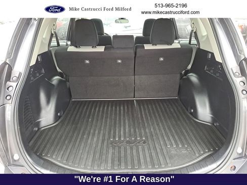 Used 2018 Toyota RAV4 XLE image 27