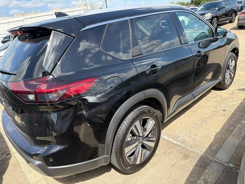 Used 2026 Nissan Rogue SL FWD image 5
