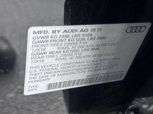 Used 2025 Audi Q3 2.0T Premium w/ Convenience Package image 20