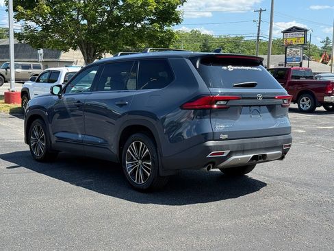 Certified 2024 Toyota Grand Highlander AWD Hybrid image 3