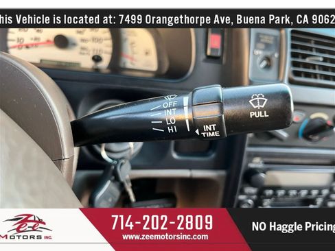 Used 2002 Toyota Tacoma PreRunner image 15