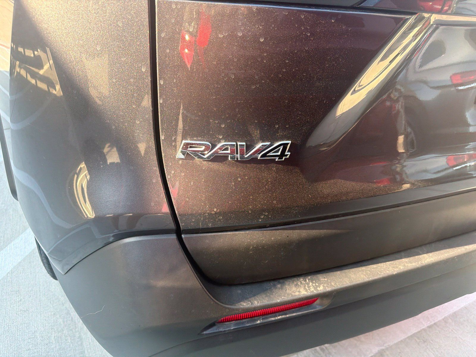 Used 2025 Toyota RAV4 LE AWD/4WD image 7