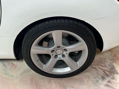 Used 2015 Mercedes-Benz SLK 250 w/ Premium Package image 35