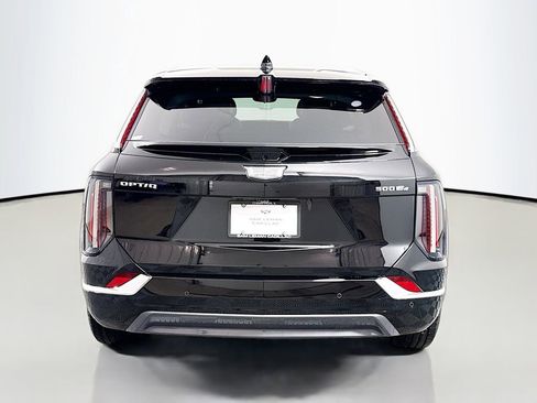 New 2026 Cadillac Optiq Luxury 1 image 6