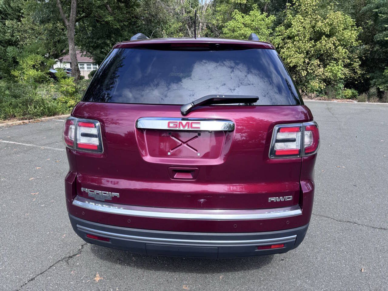 Used 2015 GMC Acadia SLE AWD/4WD image 4