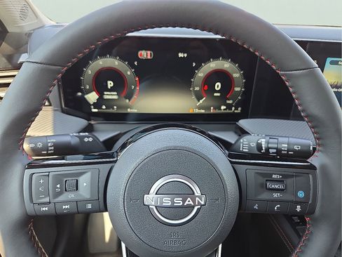New 2026 Nissan Kicks SR w/ SR Premium Package AWD/4WD image 24