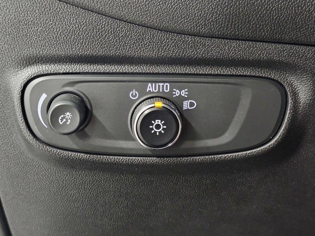 Used 2024 Chevrolet Equinox LT w/ LPO, Floor Liner Package AWD/4WD image 34
