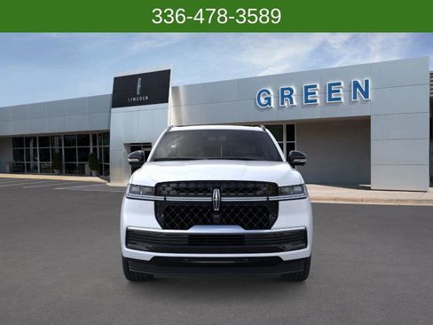 New 2025 Lincoln Navigator Reserve w/ Jet Appearance Package image 6