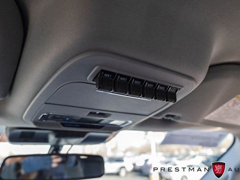 Used 2025 Ford F350 Lariat w/ Chrome Package image 41