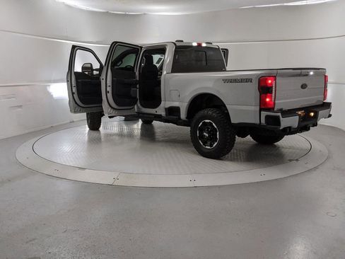 New 2025 Ford F250 Lariat w/ Lariat Ultimate Package image 10