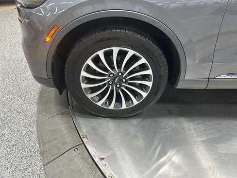 Certified 2023 Lincoln Aviator Reserve w/ Elements Package Plus AWD/4WD image 36