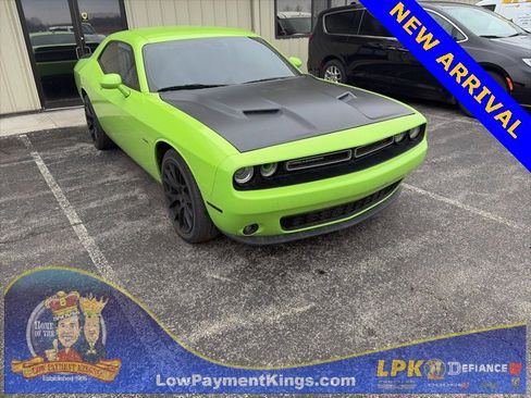 Used 2015 Dodge Challenger R/T w/ Quick Order Package 22B R/T image 1