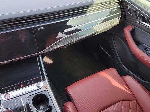 Used 2024 Audi SQ7 Prestige image 6
