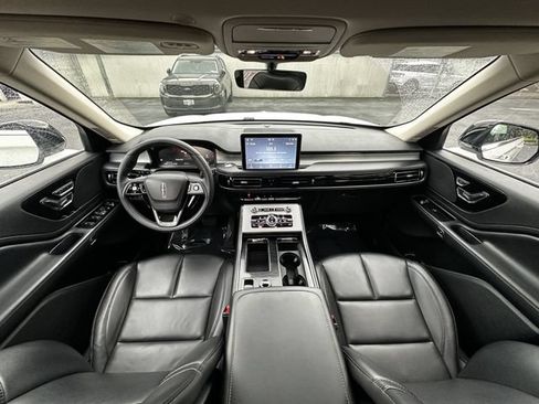 Certified 2023 Lincoln Aviator AWD w/ Premium Package image 16