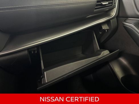 Certified 2025 Nissan Rogue SV AWD/4WD image 33