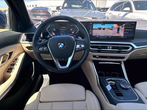 Used 2024 BMW 330i xDrive Sedan AWD/4WD image 11
