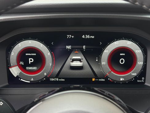 Used 2024 Nissan Rogue SL FWD image 17