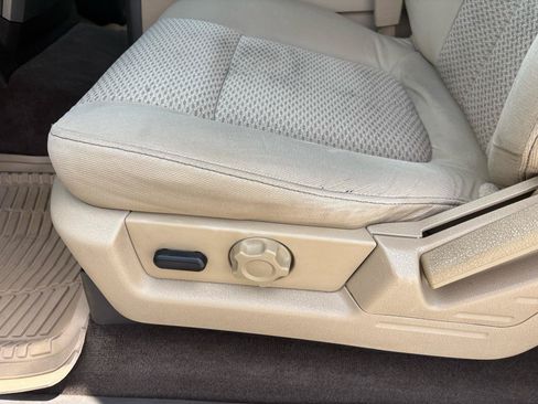Used 2010 Ford F150 XLT AWD/4WD image 24